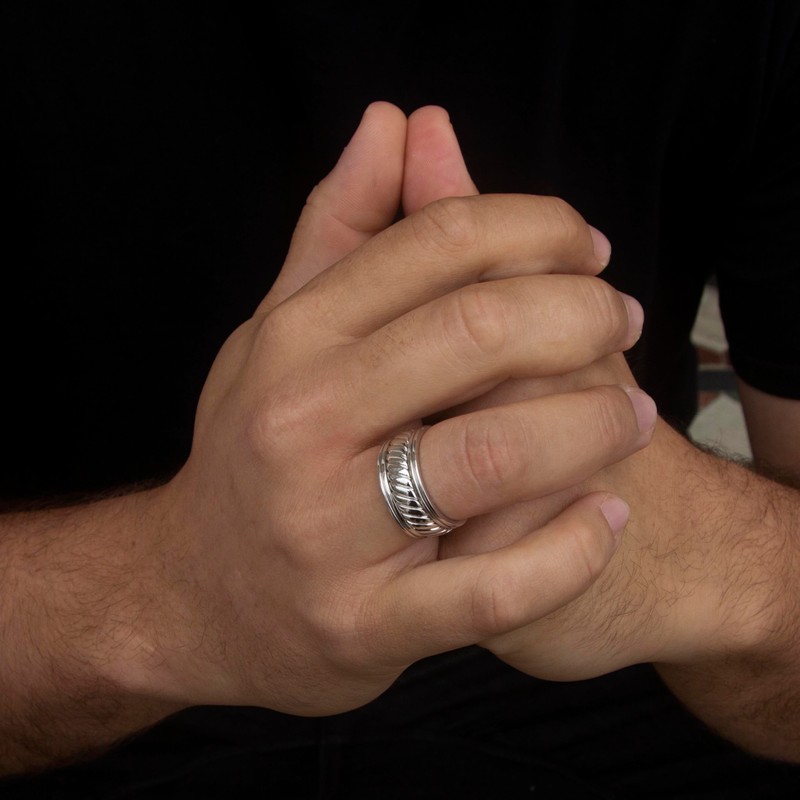 Hoxton London Men's Sterling Silver Twist Wide Ring - Size