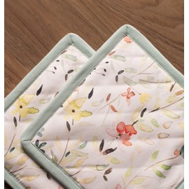 Maison d' Hermine Spring/Summer Set with Oven Gloves and Pot Holder