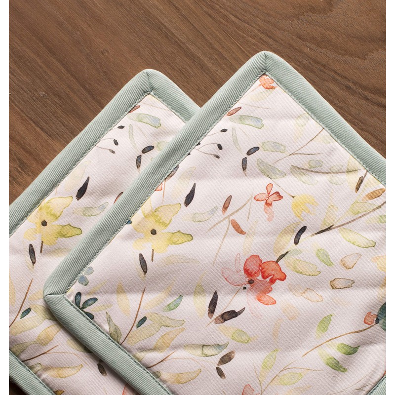 Maison d' Hermine Spring/Summer Set with Oven Gloves and Pot