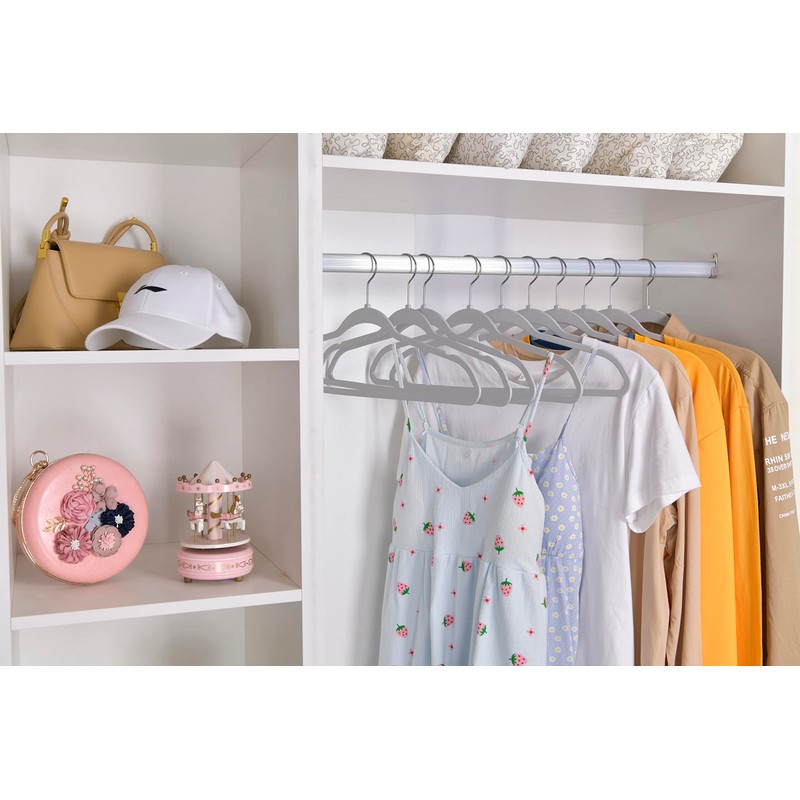 Quality Hangers Clothes Set 50 Pack - Non-Velvet Plastic for