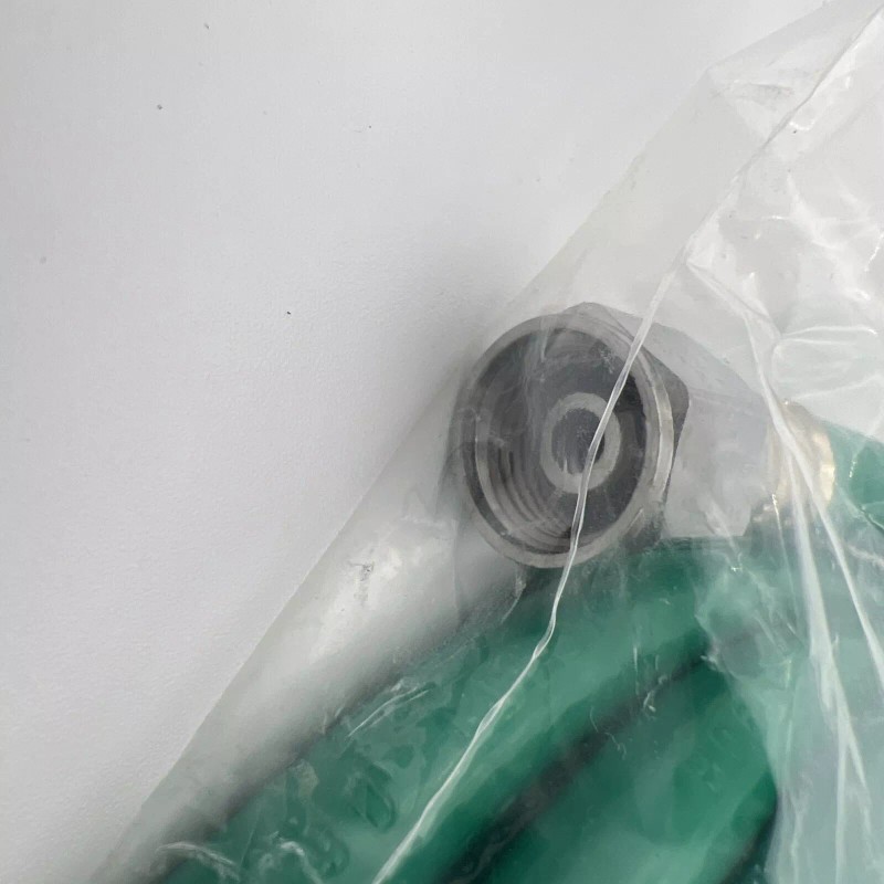 Superior Oxygen Hose with D.I.S.S. Fittings