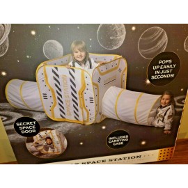 FAO Schwarz Aventure Tent Play Space Station Indoor Toy Kids Pop Up NIB New