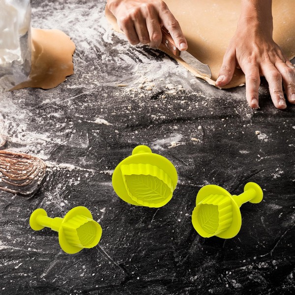 Ausstechformen in Form von Blumen und Blättern, 3D-Ausstechformen aus Kunststoff