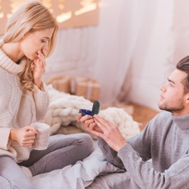 Ziranee LED Ring Box with LED Light,Luxury Heart-Shaped Elegant Wedding & Engagement Jewelry Case with Velvet Interior for Proposals,Anniversaries,Valentine's Day（Blue）