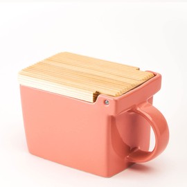 Zero Japan Bee House Premium Salt Box with Hinoki Lid - Container for Sea Salt and Spices - Elegant Cellar for Kitchen Countertop - Coral Pink, 16 oz