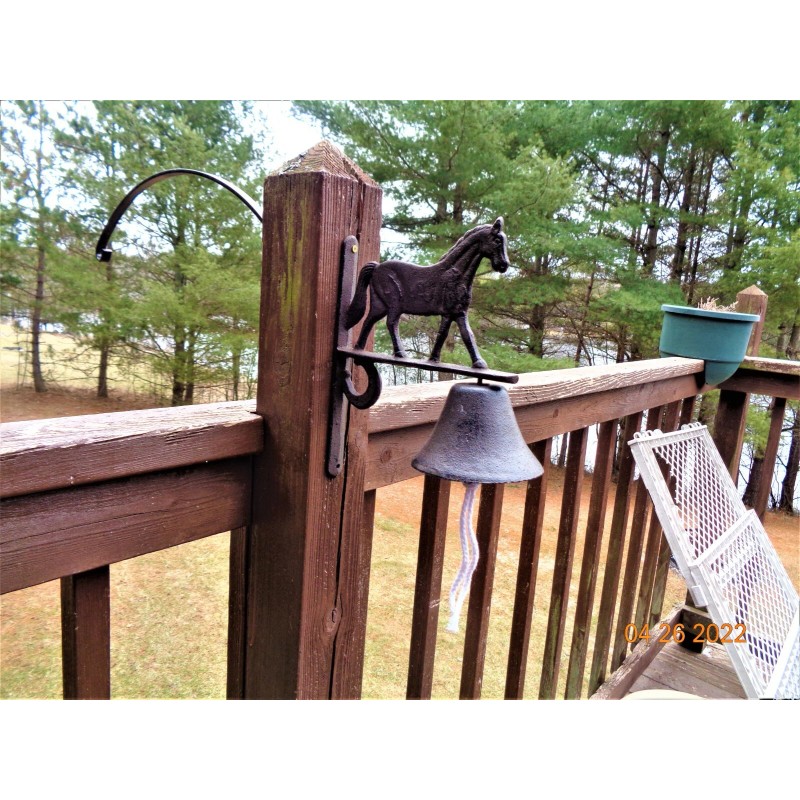 Cast Iron YELLOWSTONE Lucky Horseshoe and Horse Metal Hanging Dinner