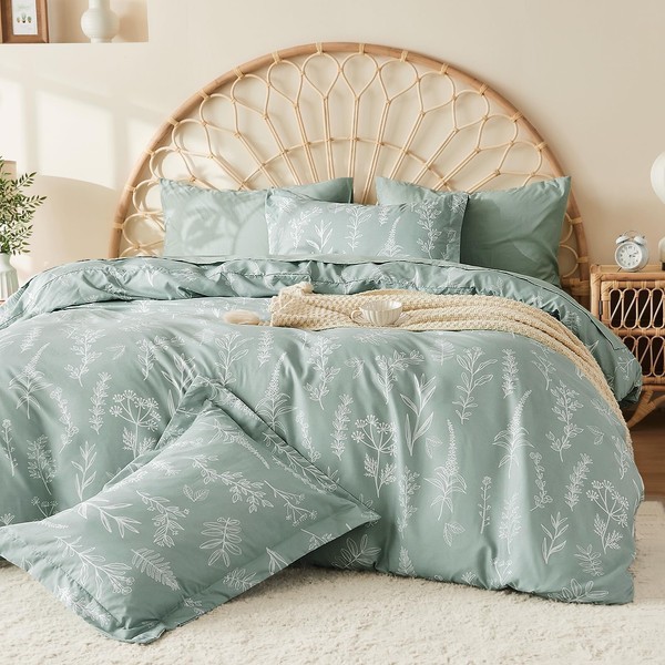MUXHOMO Cal King Comforter Set, Sage Green Elegant Floral Print
