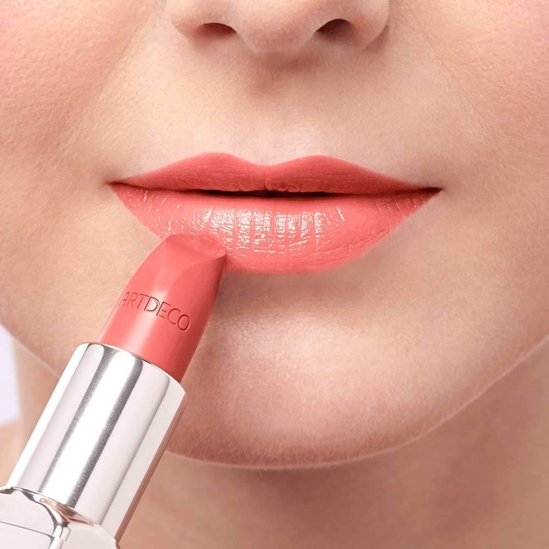 ARTDECO High performance lipstick - long-lasting lipstick for full lips