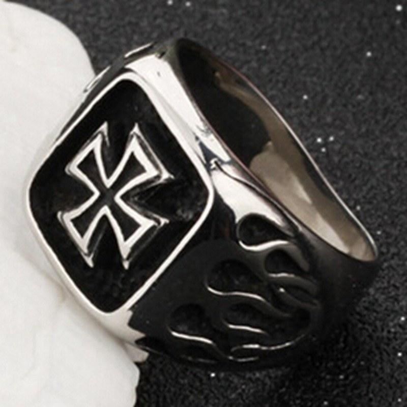 Stainless Steel Crusade Cross Biker Ring (Silver, U)