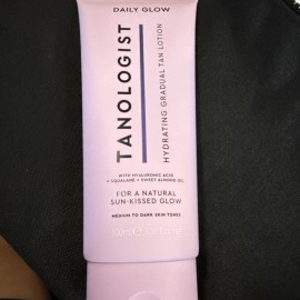 Tanologist Daily Glow Hydrating Gradual Tan Lotion Med To Dark Skin Tones 8.45oz