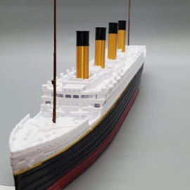 THEROLLER3D RMS Titanic Model Ship 1 Ft Long Assembled, Historically Accurate, Titanic Replicas