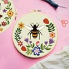 FREEBLOSS 4 Set 8'' Beginners Embroidery Kit Plants and Bees