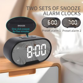 Gecheer Digitaler LED-Wecker, großes Display von 5,5 Zoll, Spiegeloberfläche, elektrische Wecker für Make-up mit Dimmmodus, einstellbare Alarmlautstärke, zwei USB-Anschlüsse