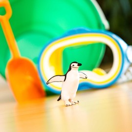 Safari Ltd. Chinstrap Penguin Figurine - Lifelike 2.93" Model Figure - Educational Toy for Boys, Girls, and Kids Ages 3+