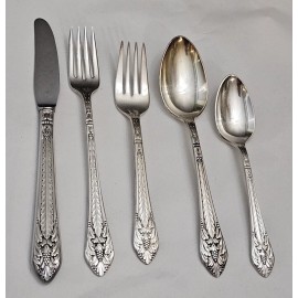 1847 Rogers Bros MARQUISE 1847 ROGERS BROS. SILVERPLATE 5 PIECE GRILLE PLACE SETTING