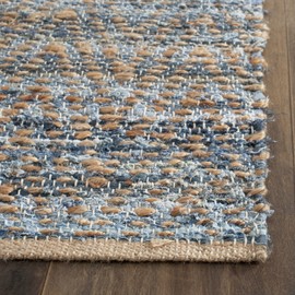 Safavieh Cape Cod Collection CAP350A Hand Woven Flatweave Chevron Natural and Blue Jute Runner (2'3" x 6')
