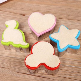 U Chef Cortadores Sándwich Niños, Figuras Lonches, Incluye 4 Moldes Sándwich con Formas Dinosaurio, Estrella y Corazón, Más 8 Moldes Verduras, Perfecto Lunch.