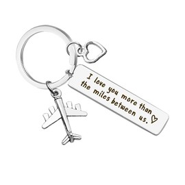 NYRWFQXG Long Distance Relationship Gifts Keychain for Boyfriend Girlfriend Long Distance Gift for Him Her I Love You More Than The Miles Between Us Key Chain for Family Friends Gifts