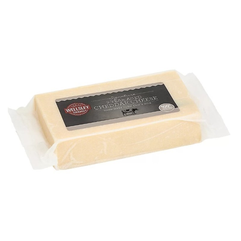 Wellsley Farms Signature Aged Cheddar Cheese, 1.28-2lbs.