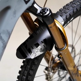 unleazhed Screw-On Mudguard, M01 Bolt On Mudguard, Made in Germany, for Fox and Rockshox
