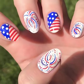 24Pcs 4th of July False Nails Independence Day Press on Nails Short Almond Fake Nails American Flag Glue on Nails Glitter Fireworks Acrylic Nails False Nails for Women Patriotic Holiday Nails Decor