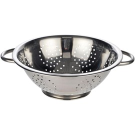 Stainless Steel Colander 24cm with Handle Sturdy Base Dishwasher Safe Pasta Strainer Rice Sieve Metal Strainer for Cooking Kitchen Colanders and Food Strainers