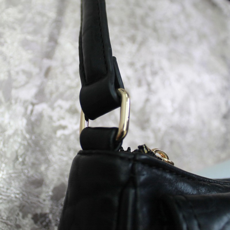SwankySwans Ami Women's Twin Pocket Shoulder Bag, black