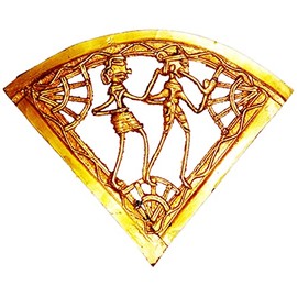 Purpledip Brass Wall Hanging Plaque 'Farm Life': Dokra Craft Tribal Artform Slice Plate Statue (11441)