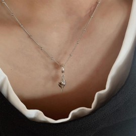 TseenYi Conch Pendant Necklace Beach Conch Necklace Silver Bead Chain Station Necklace Small Conch Choker Necklace Tiny Beadeds Chain Necklace Minimalist Chain Necklace