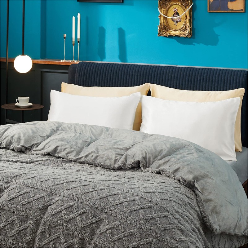 Bedsure Satin Pillowcase for Hair and Skin - Similar to