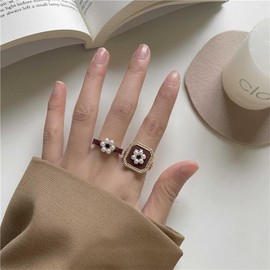 Allereyae Boho Pearl Flower Ring Brown Square Ring Square Signet Ring Pearl Floral Ring Adjustable Pearl Finger Ring Square Bang Ring Jewelry for Women