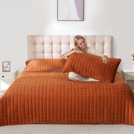 WSOFRLAC Quilt Set King Size, Luxury Velvet Comforter Set with Pillow Shams, Soft Lightweight Bedspread Coverlet Bedding Sets for All Seasons, Red Brown