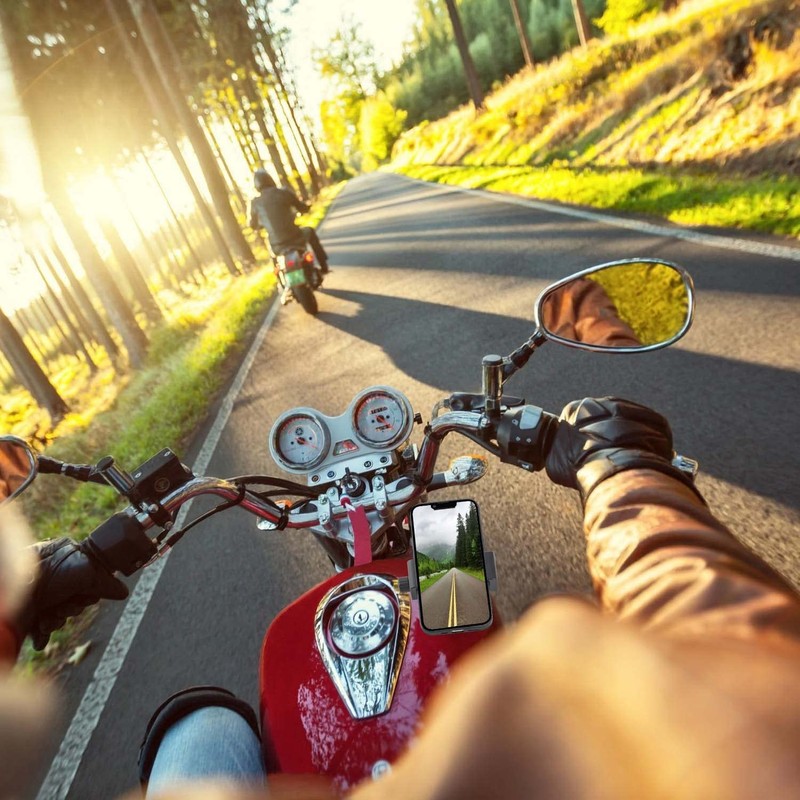 Magnetic Motorcycle Phone Mount Holder,Strong Magnetic Attracts Tank,Non-Slip & Anti-Scratch,