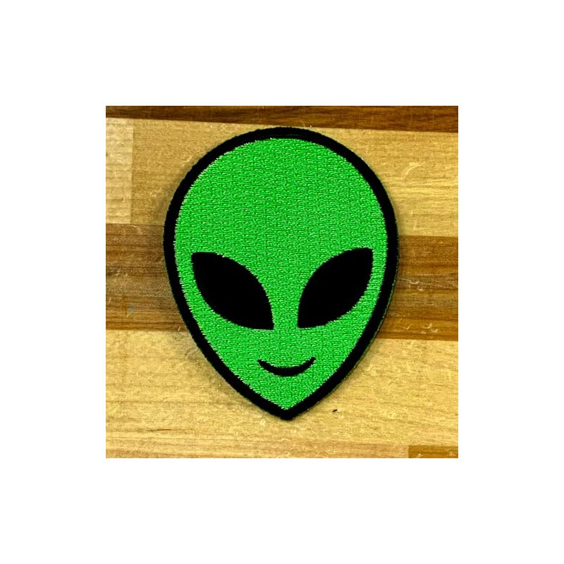 Alien Head Patch Embroidered Iron-On UFO Extraterrestrial Green Smiling Applique