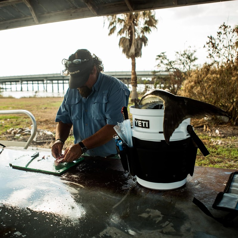 YETI LoadOut Bucket Utility Gear Belt Accessory