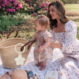 EMUFOOK Flower Sound Machine White Noise Sound Machine for Baby and Adults 7 Soothing Sounds for Deep Restful Sleep 3 Timers Portable Sleep Sound Machine for Travel and Home （White)