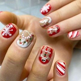 Christmas Press on Nails Short Square MABKJLF Winter Fake Nails False Nails with Snowflake Ginger Bread Man Designs Glossy Glue on Nails Xmas Acrylic Nails for Women Girls 24 Pcs