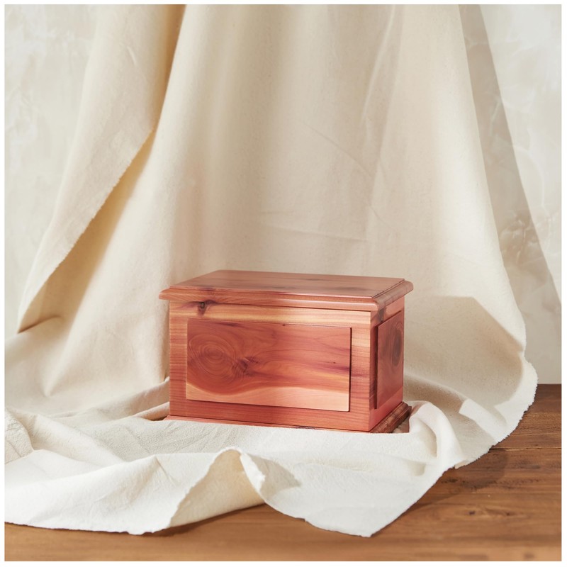 AspenStudio Cedar Wooden Urn for Cremation Ashes Handcrafted Cedar Wooden