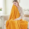BEDELITE BEDELITE Fleece Blanket - 3D Ribbed Jacquard Decorative Yellow