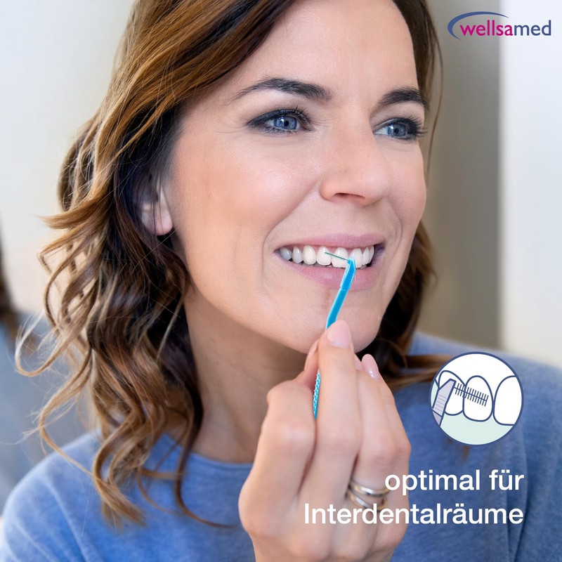 wellsamed wellsabrush Interdental Brush Starter Kit Set: Holder + 10