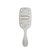 Essential Care Flex Medium Hair Bristles Ice Grey