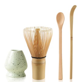 Matcha Tea Set with Bamboo Matcha Whisk and Spoon, Ceramic Matcha Whisk Holder Matcha Making Kit(Light Green)