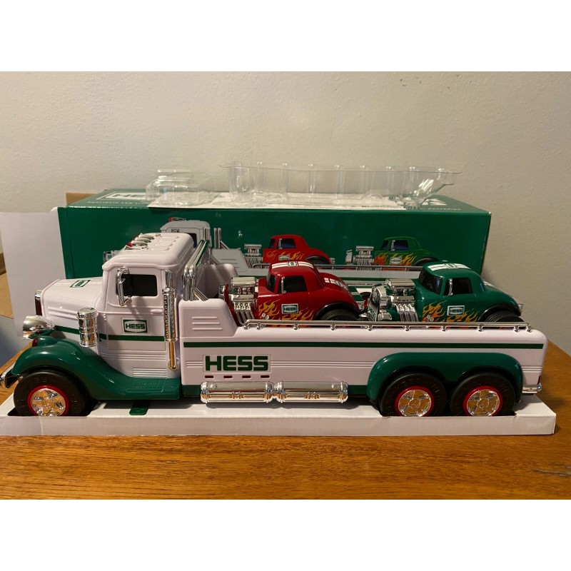 Hess 2022 Hess Flatbed Truck with Hot Rods orig. box
