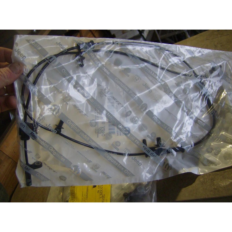 Mopar GENUINE MOPAR 04779643AD WHEEL SPEED SENSOR