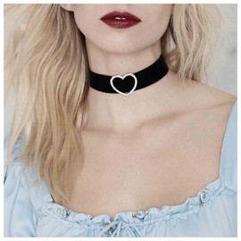Yheakne Boho Choker Necklace Black Wide Black Necklace with Simple Collar Silver Rhinestone Heart Necklace Retro Gothic Velvet Necklace Chain Jewelry for Women Girls