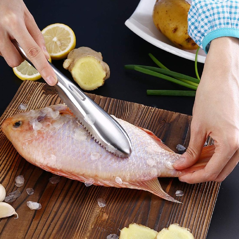 Fish Scaler Brush Fish Scaler Remover with Stainless Steel Sawtooth
