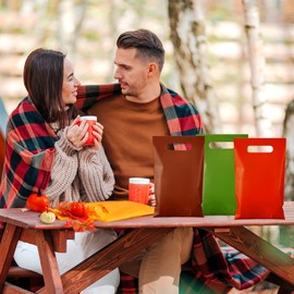 Gilprop 100 Pieces Plastic Fall Gift Bags Bulk Autumn Treat Goodie Candy Bags with Handle for Fall Autumn Thanksgiving Party Favors Supplies Decoration