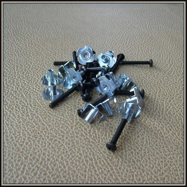 SBS Standard speaker mount kit with 8-32 black panhead screws