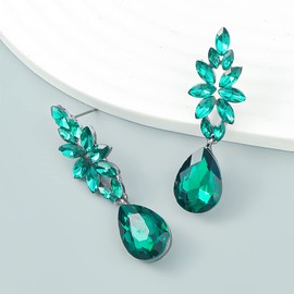 Stocking Stuffers Holiday Outfits for Women 2024 Boho Bridal Earrings for Women Bohemian Emerald Earrings Crystal Teardrop Dangle Earrings for Girls Chandelier Earrings Gifts for Teen Girls（emerald）