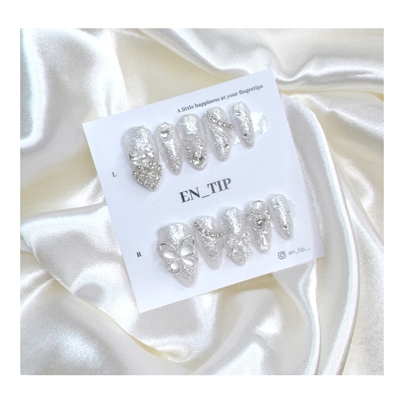 Crystal Snow Glow Handmade Nail Tips - Short Square /
